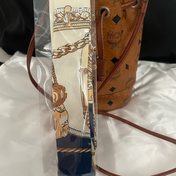 Cognac Mini MCM draw string bucket bag - Picture 8 of 11